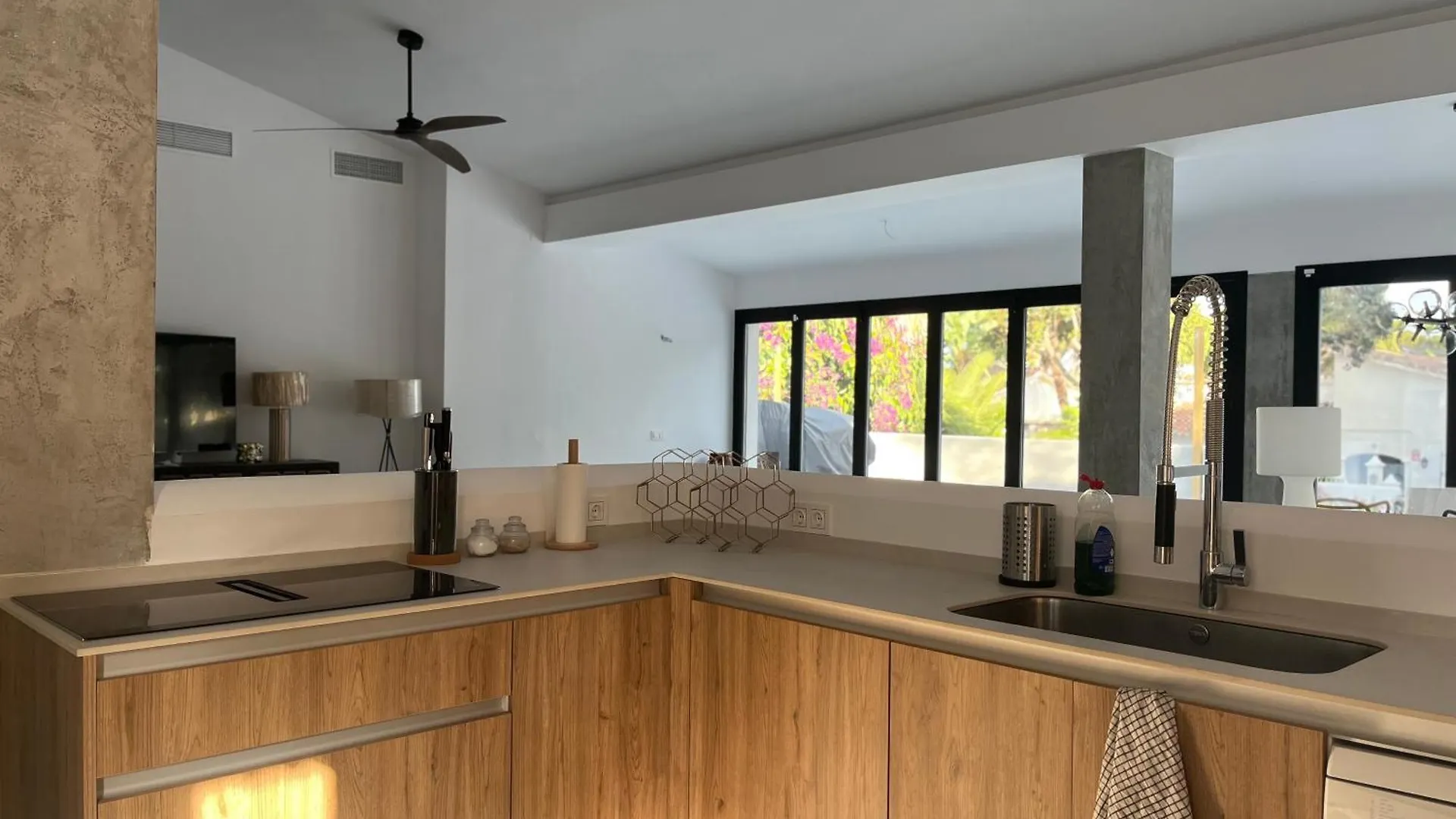 Villa Palmerie With Private Pool And Close To Beach Sitio de Calahonda 0*,  Spain